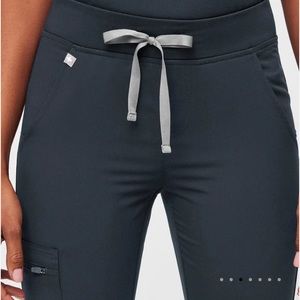 Figs Zamora scrub pant jogger size XXS petite.